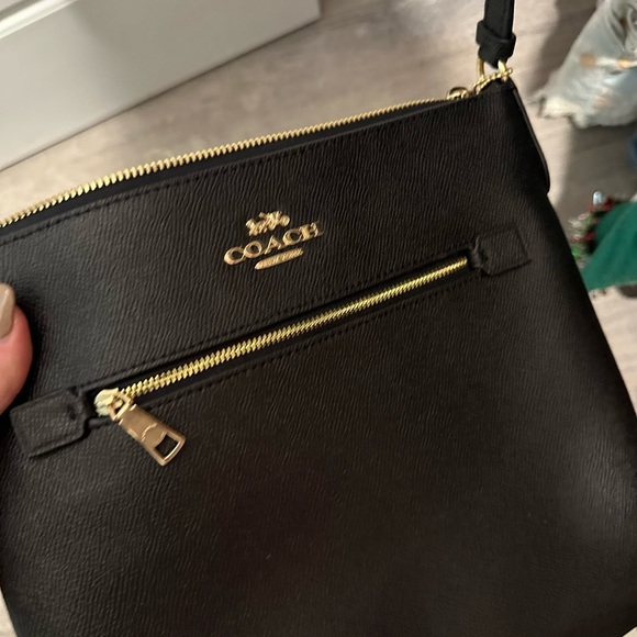 COACH purse - Picture 1 of 2